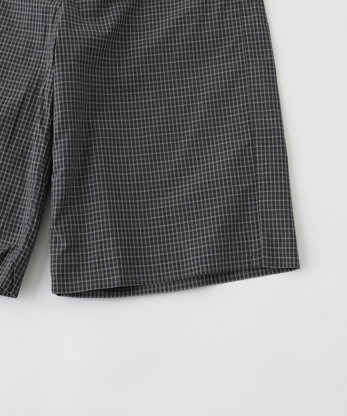 ERL(イーアールエル)の「ERL / イーアールエル UNISEX TAILORED MINI PLAID SKATE SHORTS ERL10P037(その他パンツ・メンズ・ブラック・SMALL/MEDIUM)」の8枚目の写真