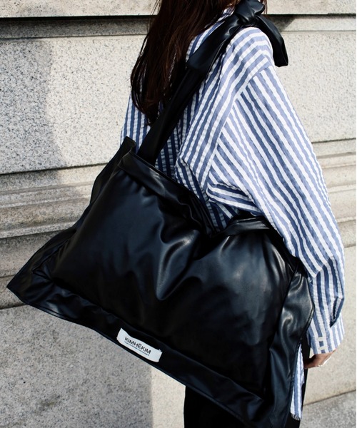[韓国人気]★KIMHEKIM★Leather Cushion Bag M★レザーバッグ KIMHEKIM】LEATHER CUSHION BAG | 『Scrap Book』『LAGLAIA
