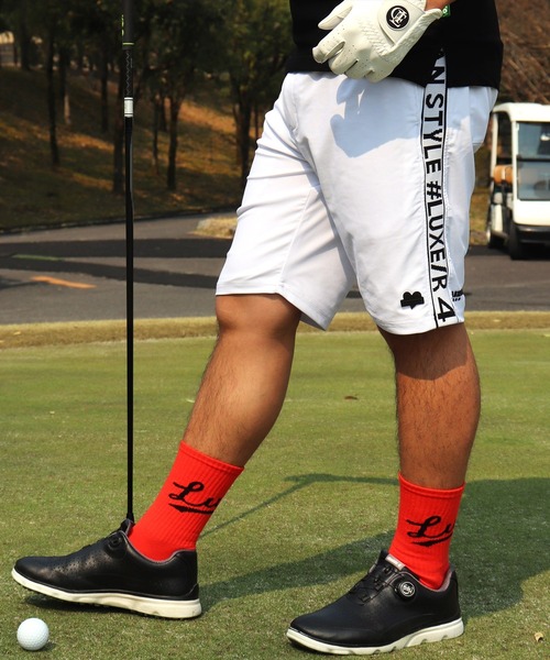 LUXE/R GOLF（ラグジュ ゴルフ）の「(RM)【LUXE/R GOLF】COOL & DRY ストレッチ スムース サイド ロゴ ジャガード ショートパンツ（スウェットパンツ・メンズ・ブラック/チャコールグレー/オフホワイト/ネイビー・XXX-LARGE/XX-LARGE/X-LARGE/LARGE/MEDIUM）」の2枚目の写真