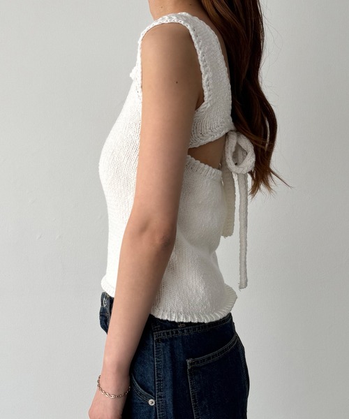 CANAL JEAN(キャナルジーン)の「diggity バックオープンニットタンク(タンクトップ・レディース・アイボリー/ブラック・ONE SIZE)」の9枚目の写真
