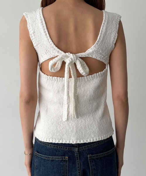 CANAL JEAN(キャナルジーン)の「diggity バックオープンニットタンク(タンクトップ・レディース・アイボリー/ブラック・ONE SIZE)」の10枚目の写真