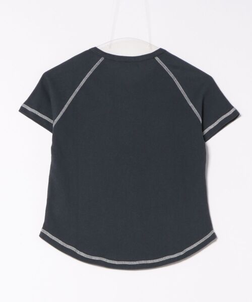 aimoha（アイモハ）の「配色ボタン付きカジュアルTシャツ (SS)（Tシャツ/カットソー・レディース・グレー/ブルー/ライトベージュ/ピンク/ホワイト/ネイビー・FREE）」の7枚目の写真