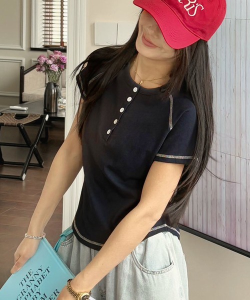 aimoha（アイモハ）の「配色ボタン付きカジュアルTシャツ (SS)（Tシャツ/カットソー・レディース・グレー/ブルー/ライトベージュ/ピンク/ホワイト/ネイビー・FREE）」の16枚目の写真