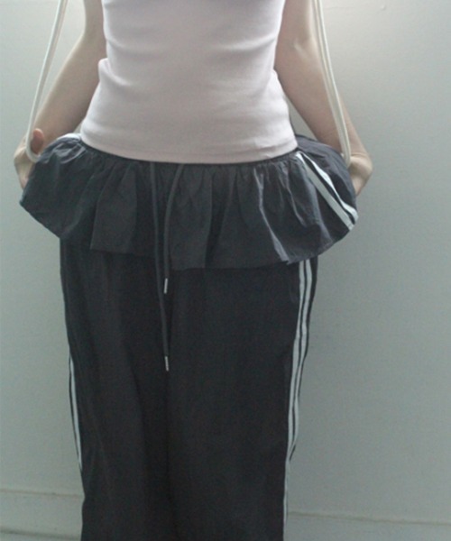 限定SALE⭐︎新品hitomi ribbon tuck pants ブラック　S hitomi ribbon tuck pants - メルカリ