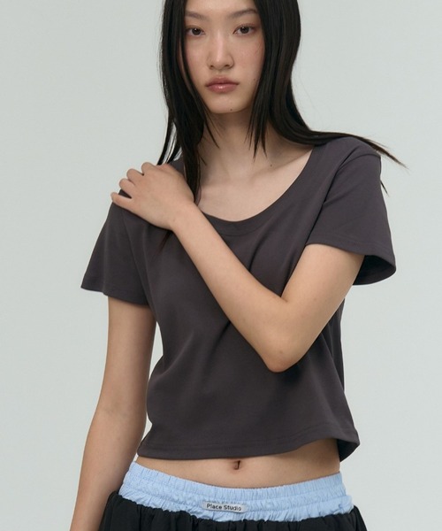 PLACE STUDIO(プレイススタジオ)の「PLACE STUDIO/UネッククロップT(Tシャツ/カットソー・レディース・チャコールグレー/ホワイト・FREE)」の12枚目の写真