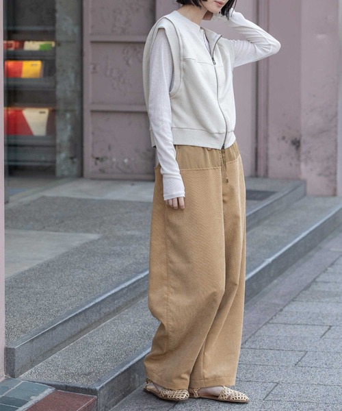 Munich(ミューニック)の「ルーズ裏毛ジップアップショートジレ(ベスト・レディース・ダークベージュ/モカ/ベージュ・FREE)」の11枚目の写真