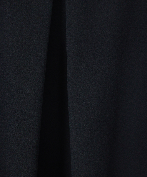 abahouse mavie(アバハウスマヴィ)の「【エニデイカセット・サマー】ジョーゼットタックフレアーブラウス(シャツ/ブラウス・レディース・ブラック/ダークネイビー/ホワイト・38/36)」の10枚目の写真