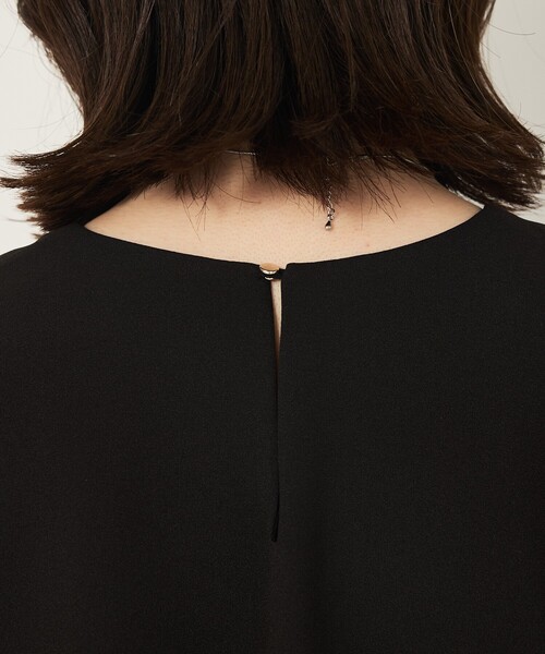 abahouse mavie（アバハウスマヴィ）の「【エニデイカセット・サマー】ジョーゼットタックフレアーブラウス（シャツ/ブラウス・レディース・ブラック/ダークネイビー/ホワイト・38/36）」の6枚目の写真