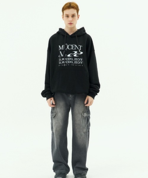 MUCENT(ムセント)の「◇MUCENT◇ブランド直輸入正規品/レタリング パーカー ESSENTIAL LETTERING HOOD(パーカー・レディース・ブラック/チャコール・S/L)」の8枚目の写真