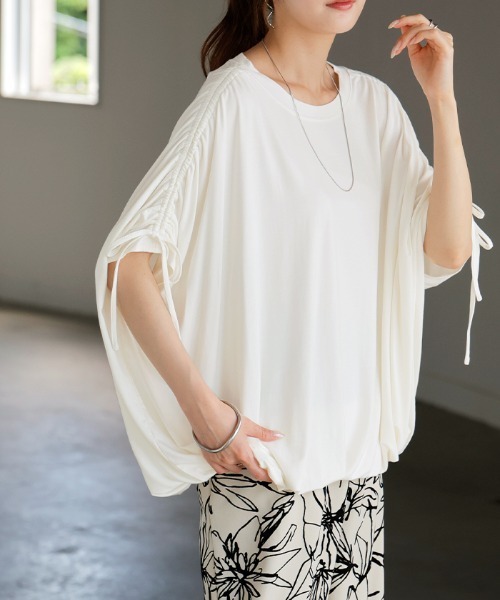 HUG.U(ハグユー)の「とろけるドロスト袖Tシャツ(Tシャツ/カットソー・レディース・ミント/レモンイエロー/ブラック/ホワイト・FREE)」の2枚目の写真