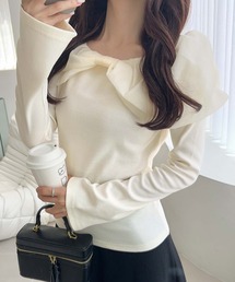 Tシャツ/カットソー（ホワイト/白色系・オフショルダー）ファッション