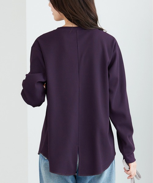BELLUNA PLUS(ベルーナ)の「乾きやすいドライワッフルプルオーバー(Tシャツ/カットソー・レディース・イエロー/ワイン/グレイッシュベージュ/ブラック・MEDIUM/LARGE/X-LARGE)」の21枚目の写真