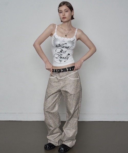 SETUPEXE(セットアップイーエックスイー)の「【SETUP‐EXE】CROSS STUDDED SLEEVELESS / 【セットアップエグゼ】クロススタッズキャミソール(キャミソール・レディース・オフホワイト/ブラック・ONE SIZE)」の3枚目の写真