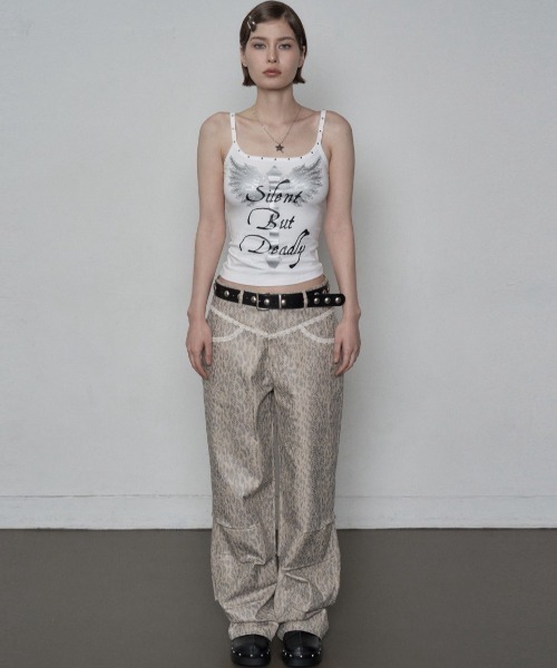 SETUPEXE(セットアップイーエックスイー)の「【SETUP‐EXE】CROSS STUDDED SLEEVELESS / 【セットアップエグゼ】クロススタッズキャミソール(キャミソール・レディース・オフホワイト/ブラック・ONE SIZE)」の6枚目の写真