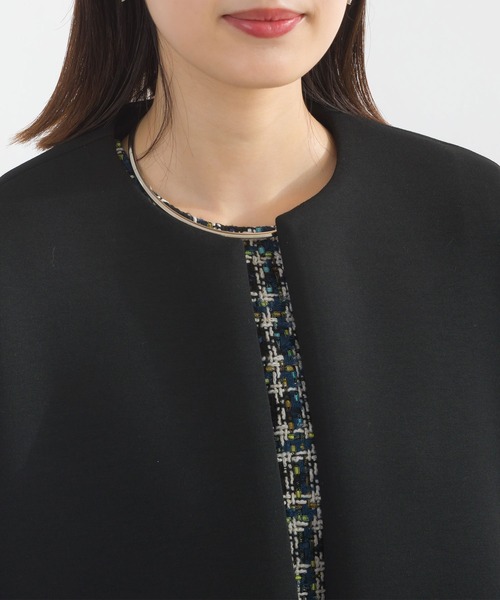 PICCIN PERLA(ピッチンペルラ)の「フリルポケットコート(ノーカラーコート・レディース・ブラック/チャコールグレー/オフホワイト/ネイビー・M)」の14枚目の写真