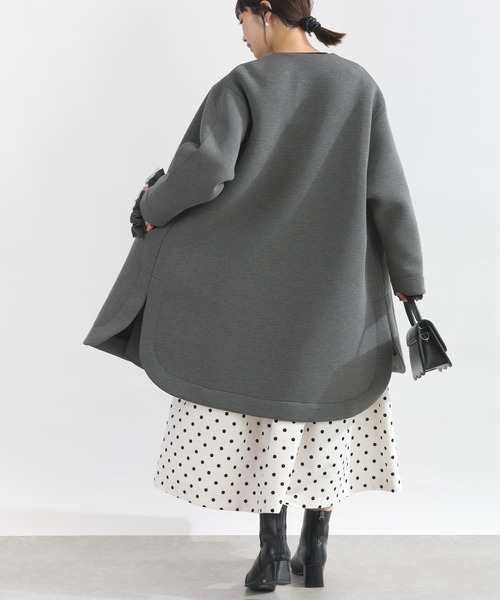 PICCIN PERLA(ピッチンペルラ)の「フリルポケットコート(ノーカラーコート・レディース・ブラック/チャコールグレー/オフホワイト/ネイビー・M)」の13枚目の写真