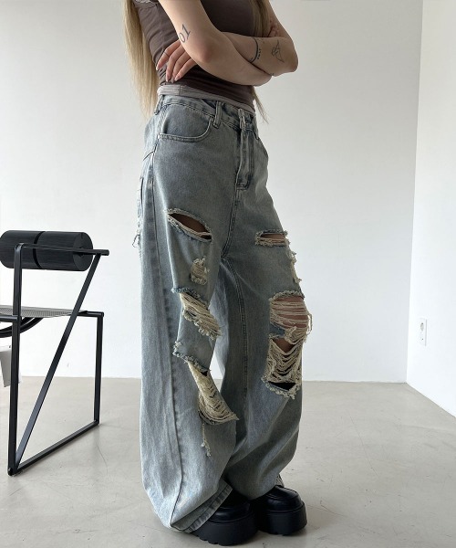 4INT.(フォイント)の「ライトブルー ダメージ ディストロイド デニム ワイド パンツ(その他パンツ・レディース・ライトブルー・L/M/S)」の7枚目の写真