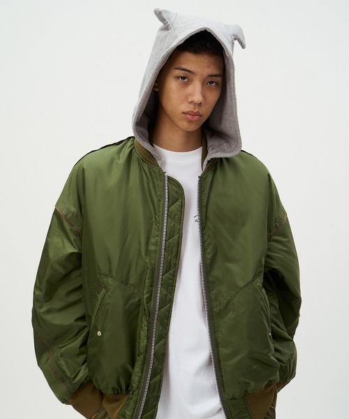 DISCOVERED(ディスカバード)の「DEVIL'S HOODIE MA-1(MA-1・メンズ・ブラック/カーキ・1/3)」の3枚目の写真