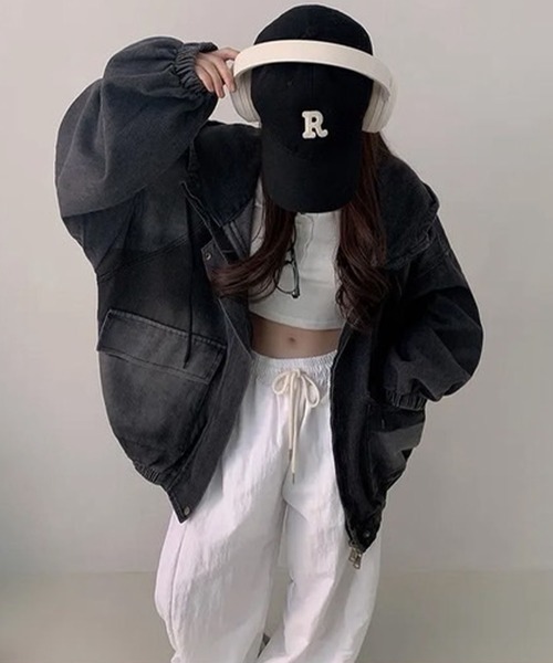 GLAMOROUS JANE(グラマラスジェーン)の「デニムフード付オーバーサイズブルゾン(デニムジャケット・レディース・ブラック/ブルー・FREE)」の17枚目の写真