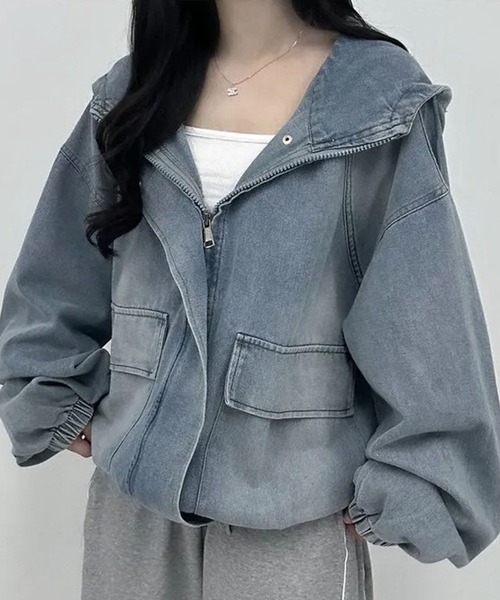 GLAMOROUS JANE(グラマラスジェーン)の「デニムフード付オーバーサイズブルゾン(デニムジャケット・レディース・ブラック/ブルー・FREE)」の10枚目の写真