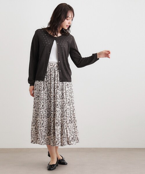 LAURA ASHLEY(ローラアシュレイ)の「【人気デザイン!アイレット入り】カーディガン(カーディガン/ボレロ・レディース・チャコールグレー/ライトグレー系9/ピンク系・38/40)」の9枚目の写真
