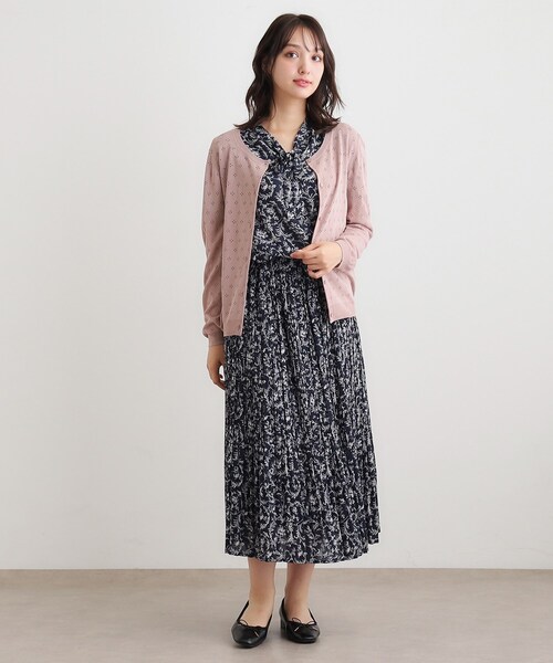 LAURA ASHLEY(ローラアシュレイ)の「【人気デザイン!アイレット入り】カーディガン(カーディガン/ボレロ・レディース・チャコールグレー/ライトグレー系9/ピンク系・38/40)」の13枚目の写真