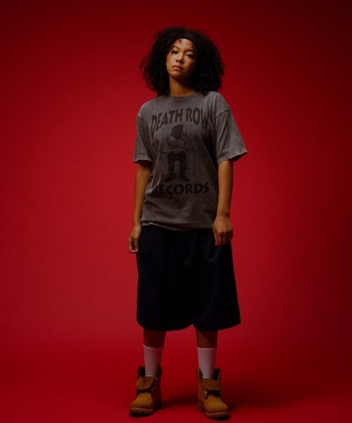 APPLEBUM（アップルバム）の「“DEATH ROW RECORDS” PIGMENT DYED T-SHIRT（Tシャツ/カットソー・メンズ・ブラック系その他・XX-LARGE/X-LARGE/LARGE/MEDIUM）」の2枚目の写真