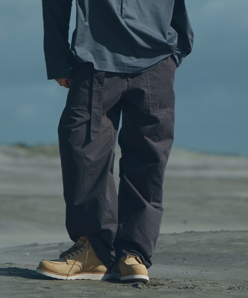 Toironier（トワロニエ）の「Toironier/トワロニエ/Belted Trousers（チノパンツ・メンズ・チャコールグレー/ブラウン・1/3/2）」の18枚目の写真