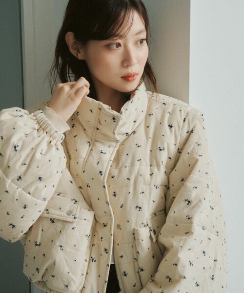 Kastane（カスタネ）の「【WEB先行/4色展開/袖取り外し可