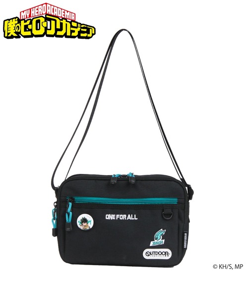 OUTDOOR PRODUCTS(アウトドアプロダクツ)の「【僕のヒーローアカデミア×OUTDOOR PRODUCTS】 缶バッチ付き横型ショルダー(ショルダーバッグ・レディース・スカイブルー/グレー/ターコイズブルー/オレンジ・FREE)」の3枚目の写真