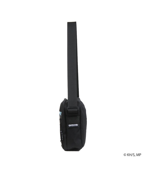 OUTDOOR PRODUCTS(アウトドアプロダクツ)の「【僕のヒーローアカデミア×OUTDOOR PRODUCTS】 缶バッチ付き横型ショルダー(ショルダーバッグ・レディース・スカイブルー/グレー/ターコイズブルー/オレンジ・FREE)」の5枚目の写真