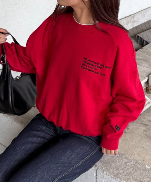 Lui's(ルイス)の「【MAY企画/ユニセックス】ワンポイントロゴ刺繍クルーネックスウェット(スウェット・レディース・グレー/ブラック/レッド/ネイビー・S/M)」の4枚目の写真