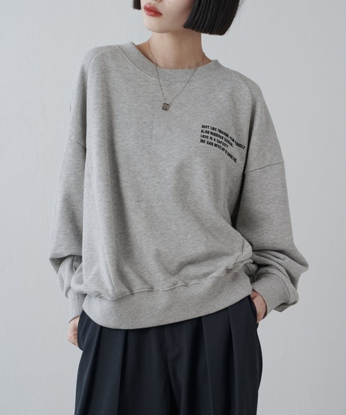 MAY企画/ユニセックス】ワンポイントロゴ刺繍クルーネック