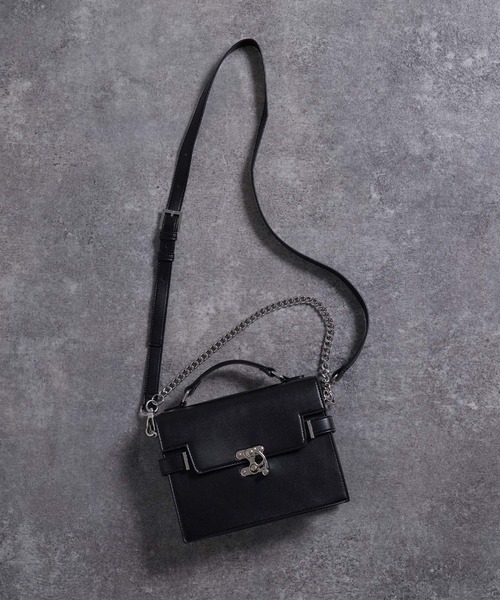 ADRER（アドラー）の「Metal Chain Shoulder Bag  - 4way - / メタルチェーンショルダーバッグ（ショルダーバッグ・メンズ・ブラック・FREE）」の9枚目の写真