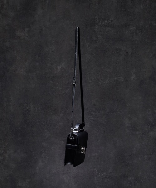ADRER（アドラー）の「Metal Chain Shoulder Bag  - 4way - / メタルチェーンショルダーバッグ（ショルダーバッグ・メンズ・ブラック・FREE）」の19枚目の写真