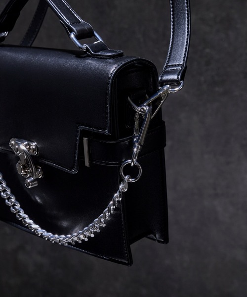 ADRER（アドラー）の「Metal Chain Shoulder Bag  - 4way - / メタルチェーンショルダーバッグ（ショルダーバッグ・メンズ・ブラック・FREE）」の6枚目の写真