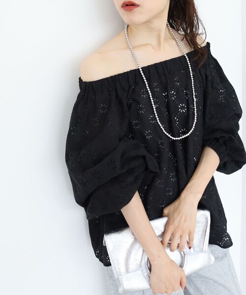 le.coeur blanc(ルクールブラン)の「レースオフショルブラウス(シャツ/ブラウス・レディース・ブラック/オフホワイト・38)」の9枚目の写真