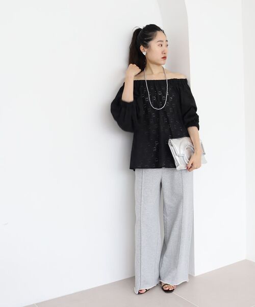 le.coeur blanc(ルクールブラン)の「レースオフショルブラウス(シャツ/ブラウス・レディース・ブラック/オフホワイト・38)」の14枚目の写真