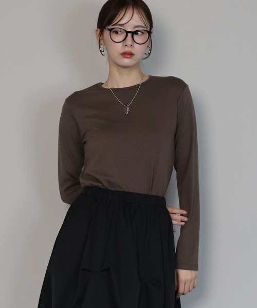 J by blue(ジェイバイブルー)の「《新色追加》クルーネックTシャツ(Tシャツ/カットソー・レディース・ブラック/ブラウン/アイボリー/グレー/ブルー/グリーン・MEDIUM)」の15枚目の写真