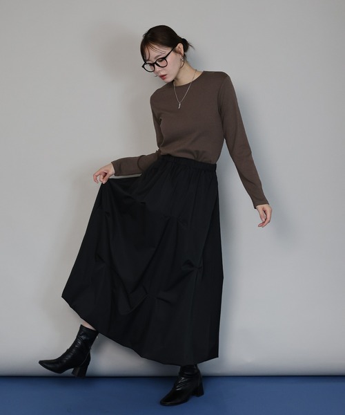 J by blue(ジェイバイブルー)の「《新色追加》クルーネックTシャツ(Tシャツ/カットソー・レディース・ブラック/ブラウン/アイボリー/グレー/ブルー/グリーン・MEDIUM)」の12枚目の写真
