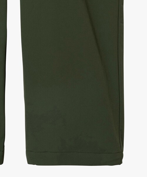 AIGLE（エーグル）の「撥水 ストレッチナイロンカーゴパンツ（カーゴパンツ・レディース・ベージュ/モスグリーン・38/36）」の20枚目の写真