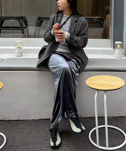 fredy emue（フレディエミュ）の「ベロアタイトスカート（スカート・レディース・ベージュ/グレー・38/36）」の9枚目の写真