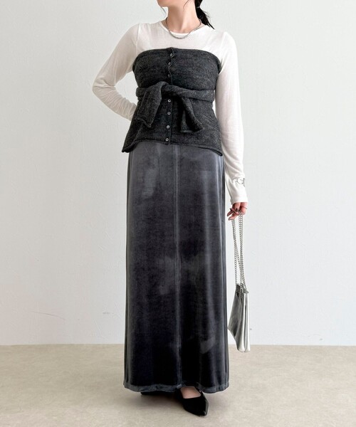 fredy emue（フレディエミュ）の「ベロアタイトスカート（スカート・レディース・ベージュ/グレー・38/36）」の11枚目の写真