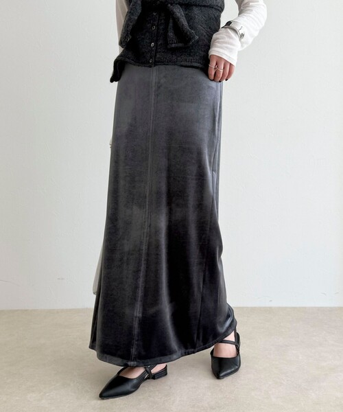 fredy emue（フレディエミュ）の「ベロアタイトスカート（スカート・レディース・ベージュ/グレー・38/36）」の15枚目の写真