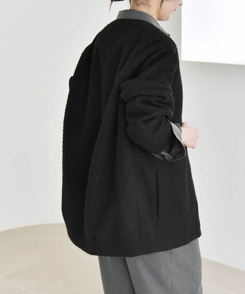 quaranciel(カランシエル)の「quaranciel: ノーカラー パイピング ジップ コート(ノーカラーコート・レディース・ベージュ/ブラック・ONE SIZE)」の21枚目の写真