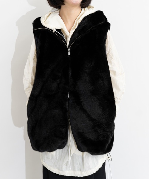 MIDVEIN（ミッドヴェイン）の「ECO FUR VEST（その他アウター・レディース・ブラウン/ブラック/ベージュ・FREE）」の2枚目の写真