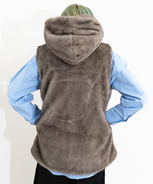 MIDVEIN（ミッドヴェイン）の「ECO FUR VEST（その他アウター・レディース・ブラウン/ブラック/ベージュ・FREE）」の7枚目の写真