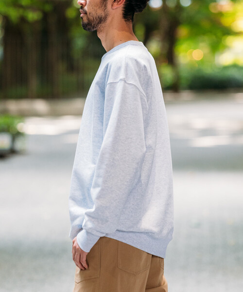 FREAK'S STORE(フリークスストア)の「HEAVY WEIGHT CREW NECK SWT 13oz/ヘビーウェイト クルーネックスウェット/13オンス/リラックスフィット(スウェット・メンズ・オリーブ/ブラック/その他9/グレー/ライトグレー・LARGE/SMALL/MEDIUM)」の8枚目の写真