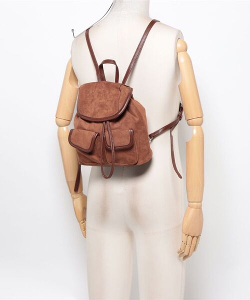 an meets zakka(アンミツザッカ)の「an meets zakka スエード合成皮革レトロミニリュックサック(バックパック/リュック・レディース・ブラック/グレー/モカ・ONESIZE)」の6枚目の写真