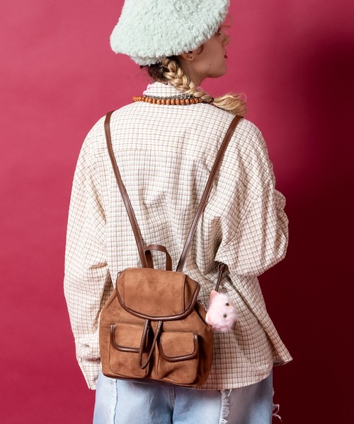 an meets zakka(アンミツザッカ)の「an meets zakka スエード合成皮革レトロミニリュックサック(バックパック/リュック・レディース・ブラック/グレー/モカ・ONESIZE)」の3枚目の写真